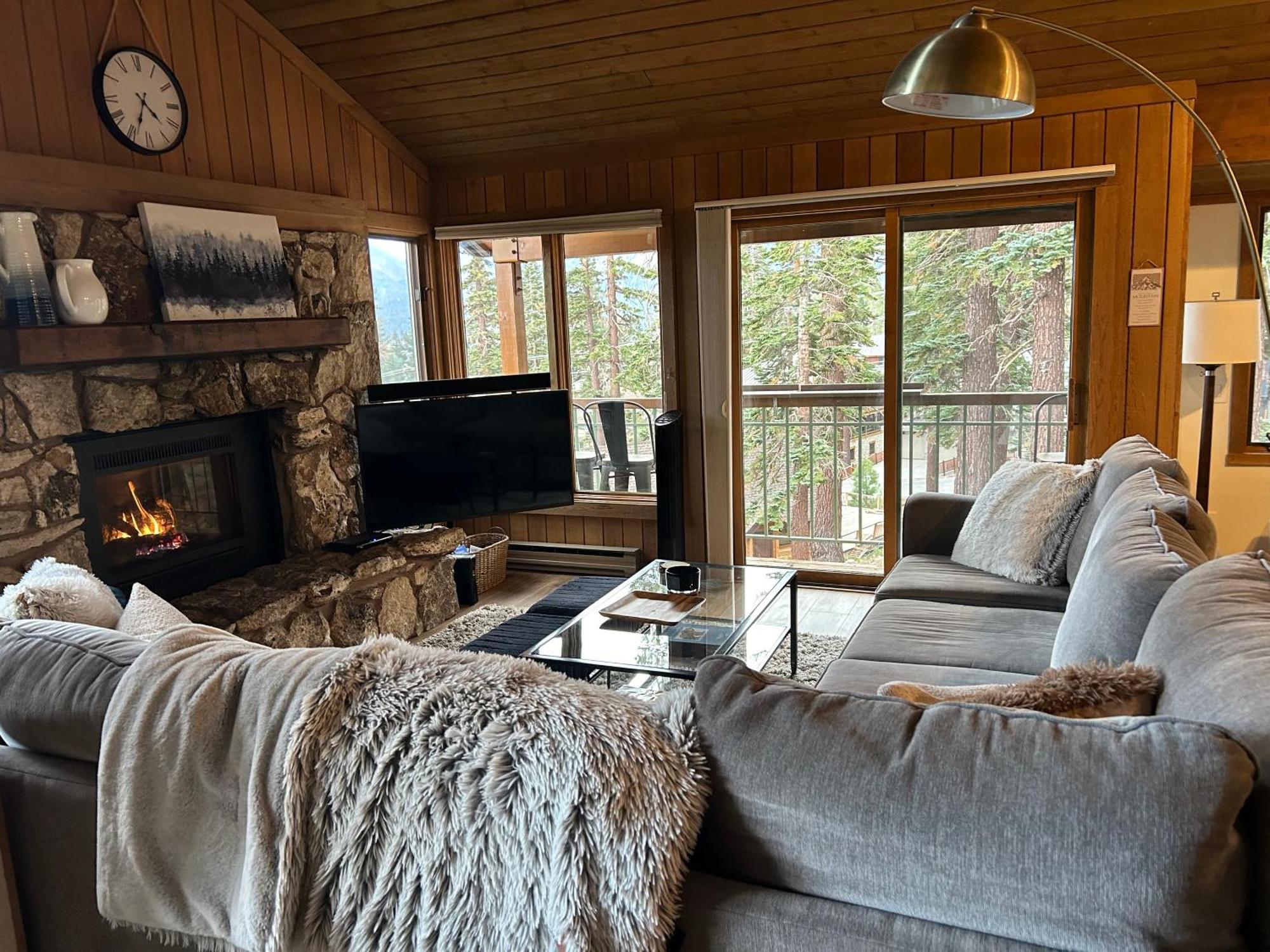 Mountainback #116, Loft,Corner Villa แมมมอธ เลกส์ ภายนอก รูปภาพ